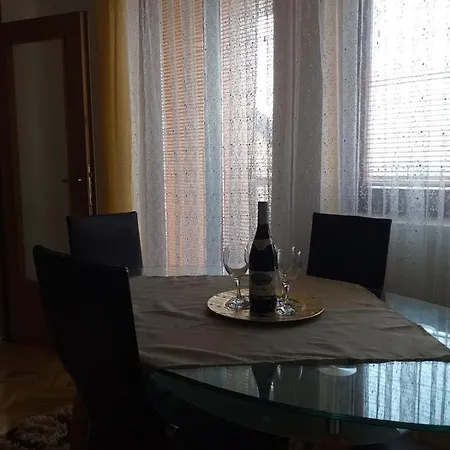 Apartman Sweet Dreams בייאליינה
