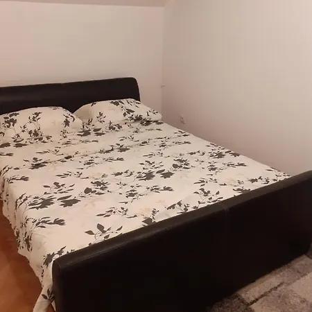 דירה Apartman Sweet Dreams בייאליינה